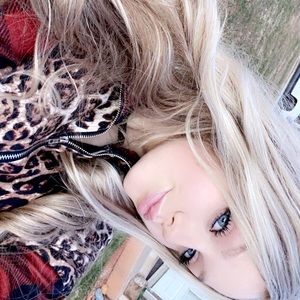 Meet your Posher, Ally